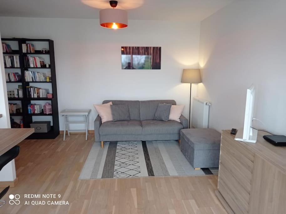 Superbe Appartement Avec Balcon Filant 세농 외부 사진